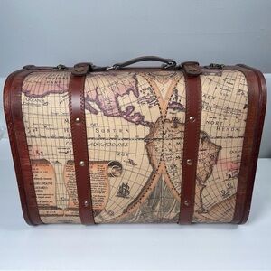 ✨Host Pick✨ Vintage Wooden World Map Retro Decorative Suitcase